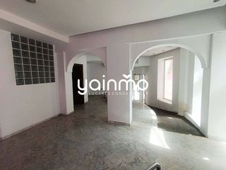 Local comercial en alquiler en Hospital en Jaén