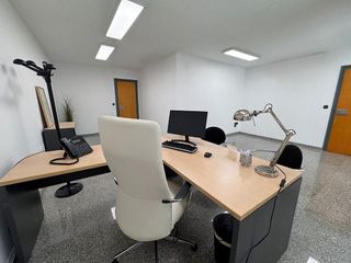 Oficina en alquiler en Ensanche - Diputación en Alicante