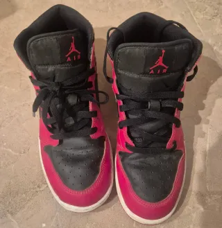 Zapatillas Jordan Air 1 Mid Rosa y Negro