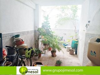 Casa adosada en venta en Cabra