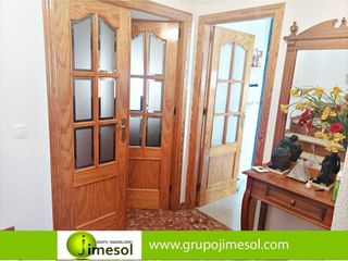 Casa adosada en venta en Cabra