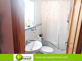 Casa adosada en venta en Cabra