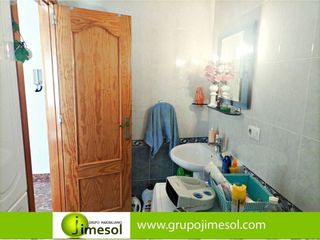 Casa adosada en venta en Cabra