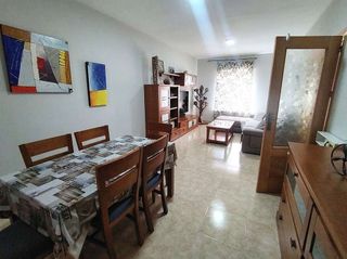 Casa adosada en venta en Valdepeñas