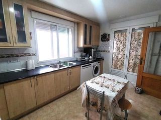 Casa adosada en venta en Valdepeñas