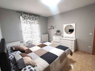 Casa adosada en venta en Valdepeñas