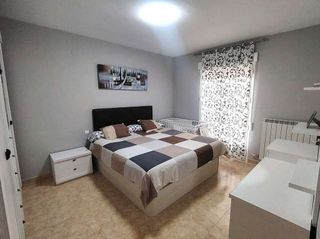 Casa adosada en venta en Valdepeñas