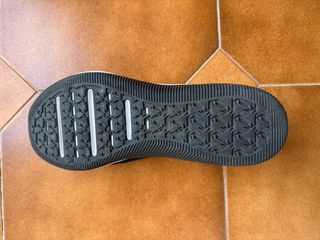 Zapatillas Nike VW2 Negras y Blancas