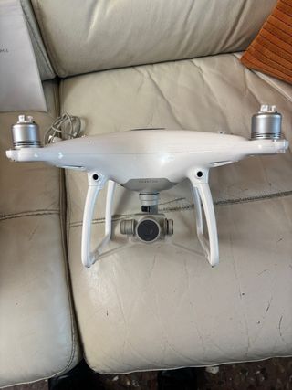 Dron DJI Phantom 4