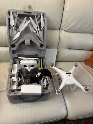 Dron DJI Phantom 4