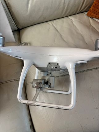 Dron DJI Phantom 4