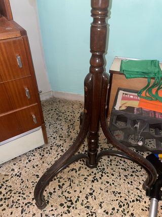 SE RECOGE EN MADRID !Perchero  antiguo de madera