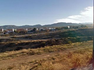 Terreno en venta en Zubia (La)