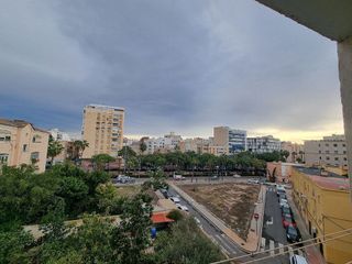 Piso en venta en Plaza de Toros - Santa Rita en Almería