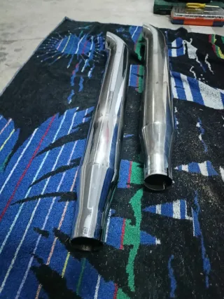 Tubos de escape cromados