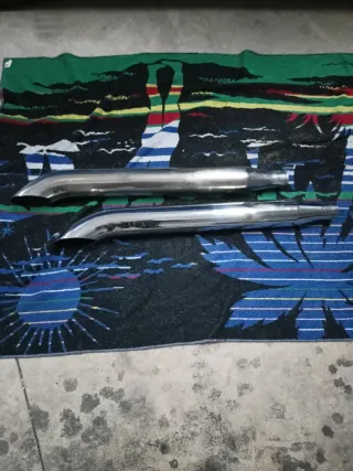 Tubos de escape cromados