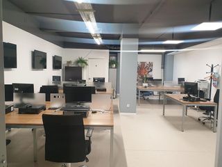 Local comercial en venta en Can Vidalet en Esplugues de Llobregat