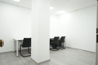 Oficina en venta en Porta en Barcelona