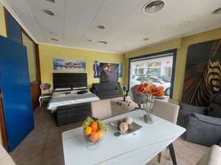 Local comercial en alquiler en Elda