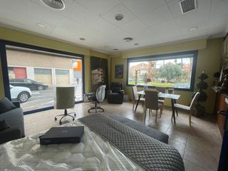 Local comercial en alquiler en Elda