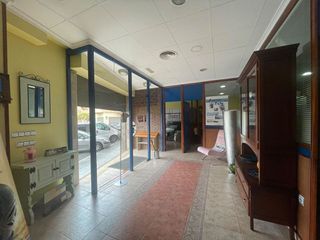 Local comercial en alquiler en Elda