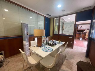 Local comercial en alquiler en Elda