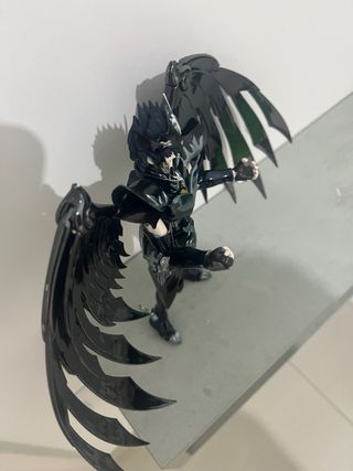 Myth Cloth figura con alas