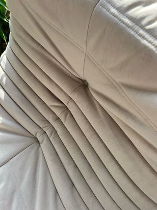 Puff “Togo” Terciopelo Beige Antimanchas