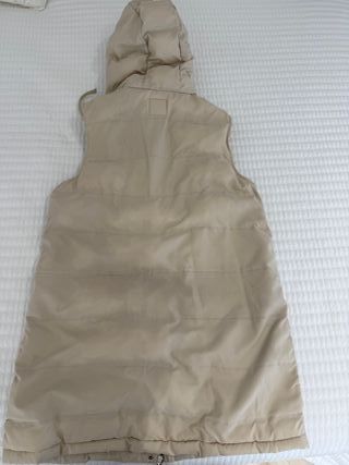 Chaleco plumifero Zara largo beige Talla M