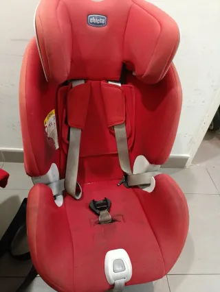 Silla de coche Chicco roja