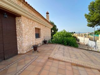 Chalet en venta en Villena