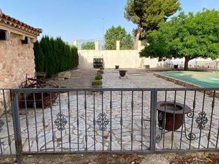 Chalet en venta en Villena