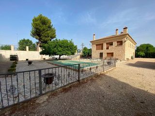 Chalet en venta en Villena