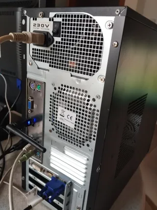 Ordenador ASRock 3 NÚCLEOS SSD WIFI