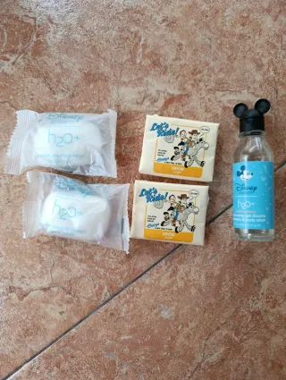 Lote Disney: Llaveros, Pines y Más