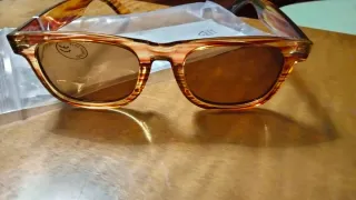 Gafas de sol estilo tortuga