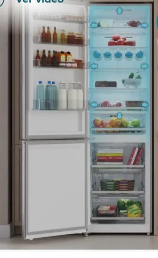 Frigorífico grande con congelador abajo