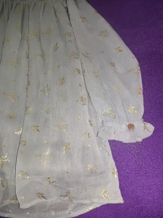 Vestido gris y dorado 4 años