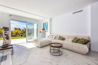 Piso en venta en Los Naranjos - Las Brisas en Marbella