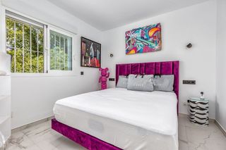 Piso en venta en Los Naranjos - Las Brisas en Marbella