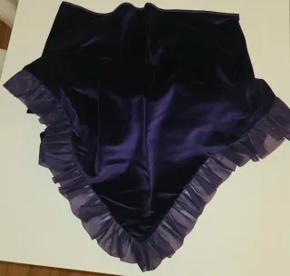 Chal terciopelo violeta morado con tul