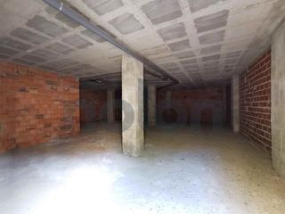 Local comercial en venta en Pabellón - Estación - El Corte Inglés en Ejido (El)