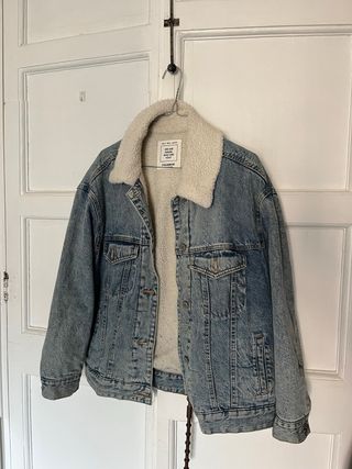 Chaqueta vaquera Pull&Bear forrada Talla S