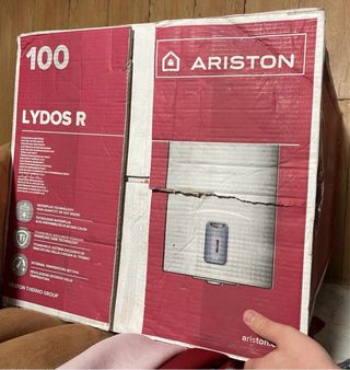 Termo Eléctrico Ariston Lydos R 100L + Soporte