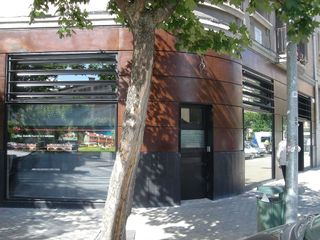 Local comercial en alquiler en Ensanche en Pamplona