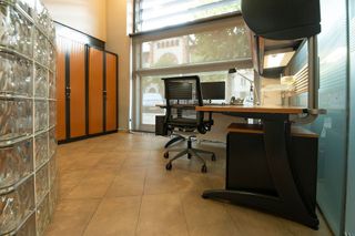 Local comercial en alquiler en Ensanche en Pamplona