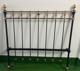 Cabecero y piecero de forja y laton