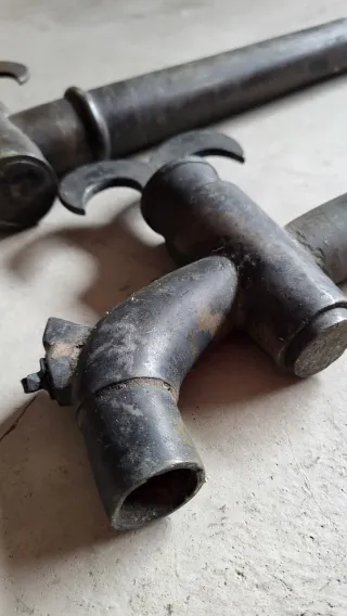 Grifos antiguos de cobre