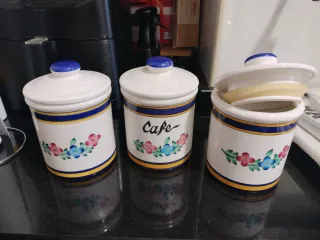 3 botes de porcelana decorados