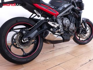 TRIUMPH STREET TRIPLE 765 R